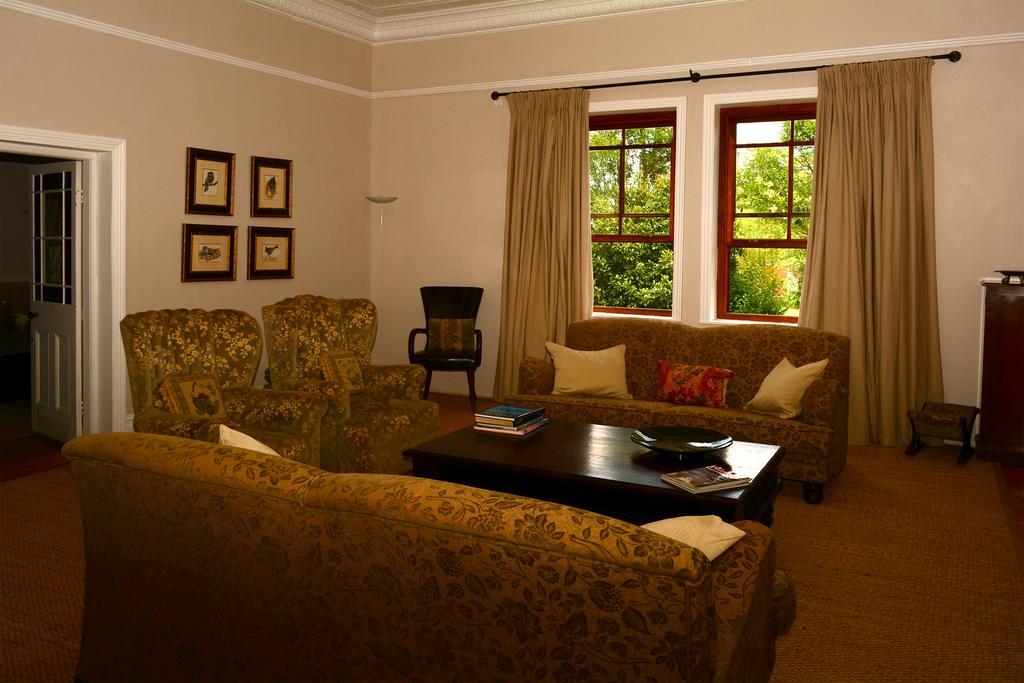 Toad Hall Guest House Wakkerstroom Eksteriør bilde
