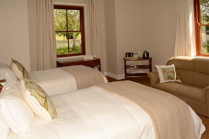 Toad Hall Guest House Wakkerstroom Eksteriør bilde