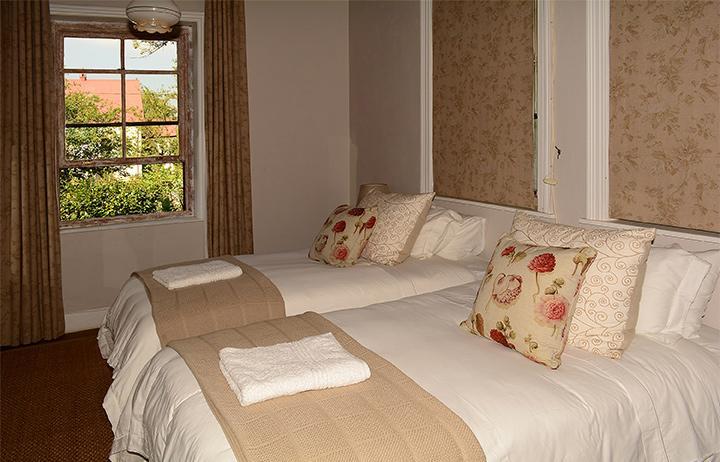 Toad Hall Guest House Wakkerstroom Eksteriør bilde